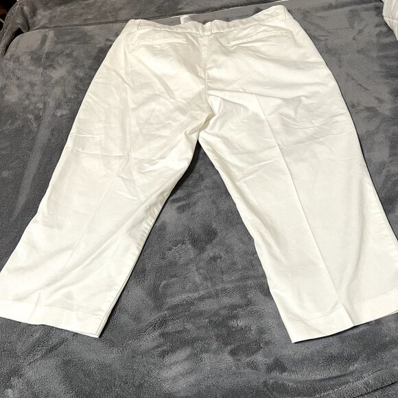 DOCKERS CAPRIS WOMENS WHITE SIZE 14(SALE) - Picture 7 of 11
